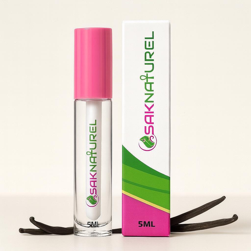 "SakNaturel hydrating vanilla lip gloss in a clear tube with gold cap, displayed on a white background. Vegan formula with a sweet vanilla scent for soft, glossy lips."