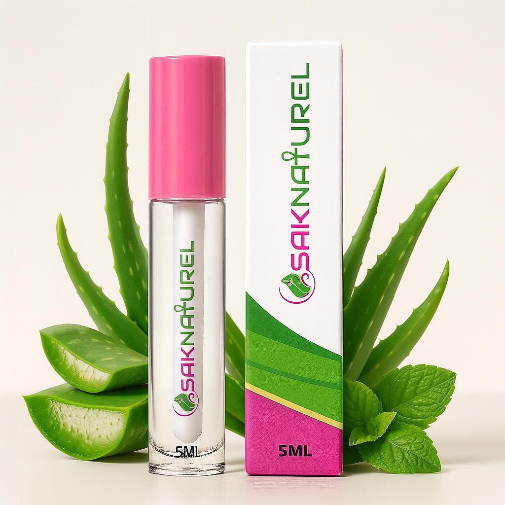 "SakNaturel hydrating aloe vera lip gloss in a clear tube with gold cap, displayed on a white background. Vegan formula infused with aloe vera for soothing, glossy lips."

